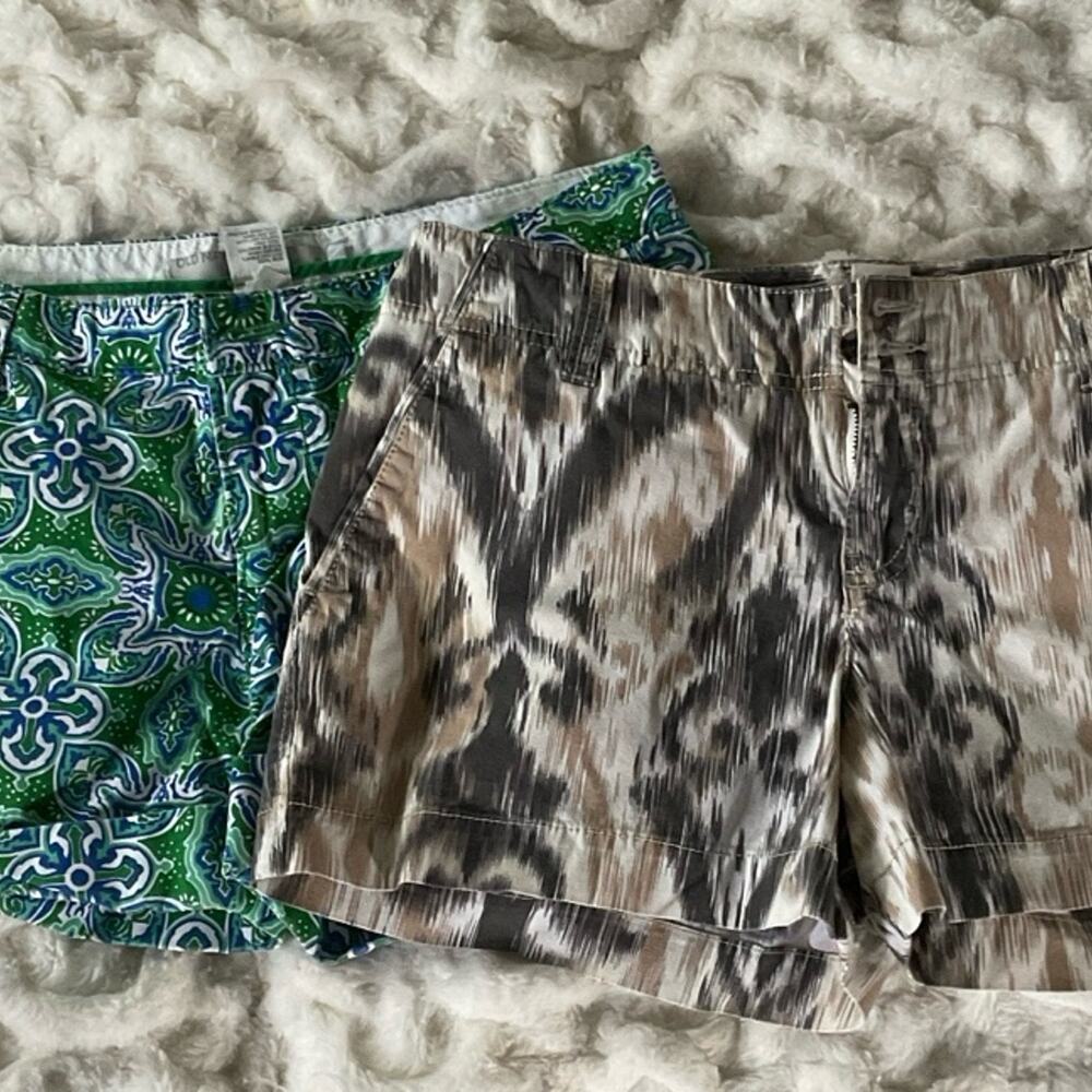 Pair of women’s size 8 low rise shorts
